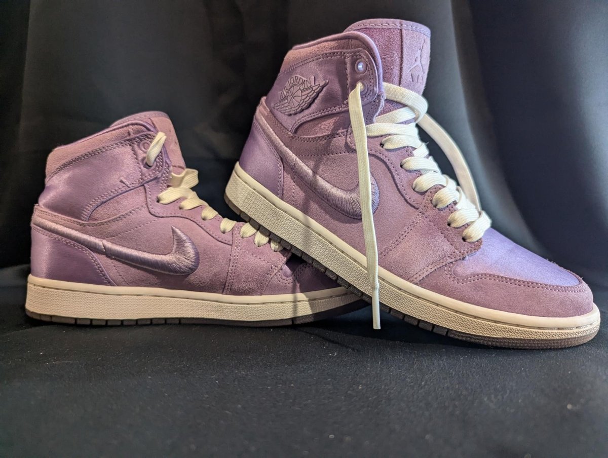 Jordan 1 High "Season of Her Orchid Mist" Wmns 7.5 Used VGC AO1847 - 550 Satin - Sole & Drip