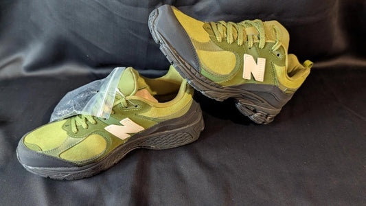 New Balance 2002R "The Basement Moss Green" Men's Size 8.5 - Sole & Drip