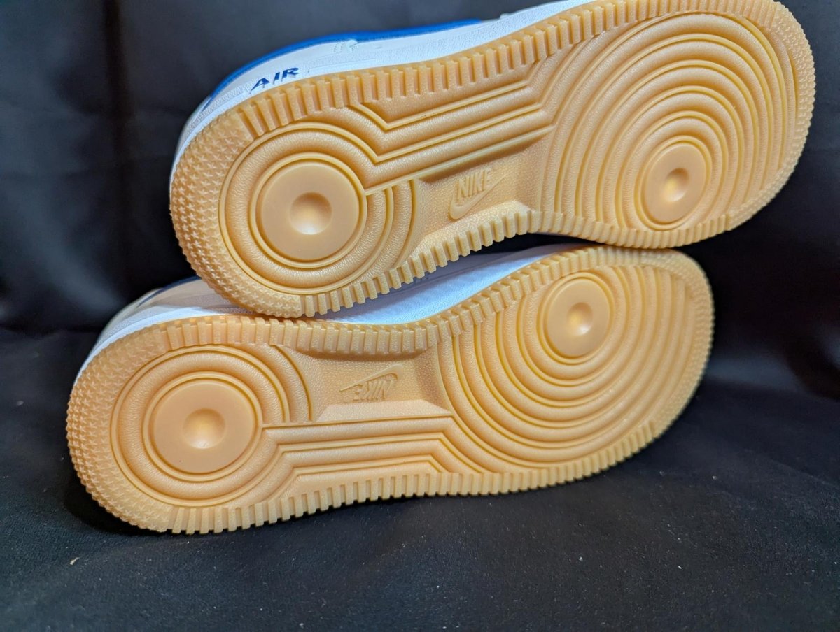 NEW NIB Nike AF1 Low Retro "Color of the Month" Royal Blue 7.5 DJ3911 - 101 - Sole & Drip