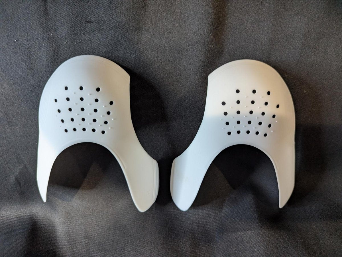 2 - Pack Crease Guards Shoe Shields Sneaker Toe Box Protector Large (White/Black) - Sole & Drip