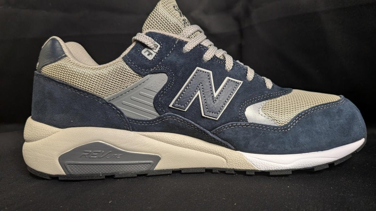 NEW NIB New Balance 580 Retro "Navy" REVlite Size 13 MRT580NV Blue Suede Rare - Sole & Drip