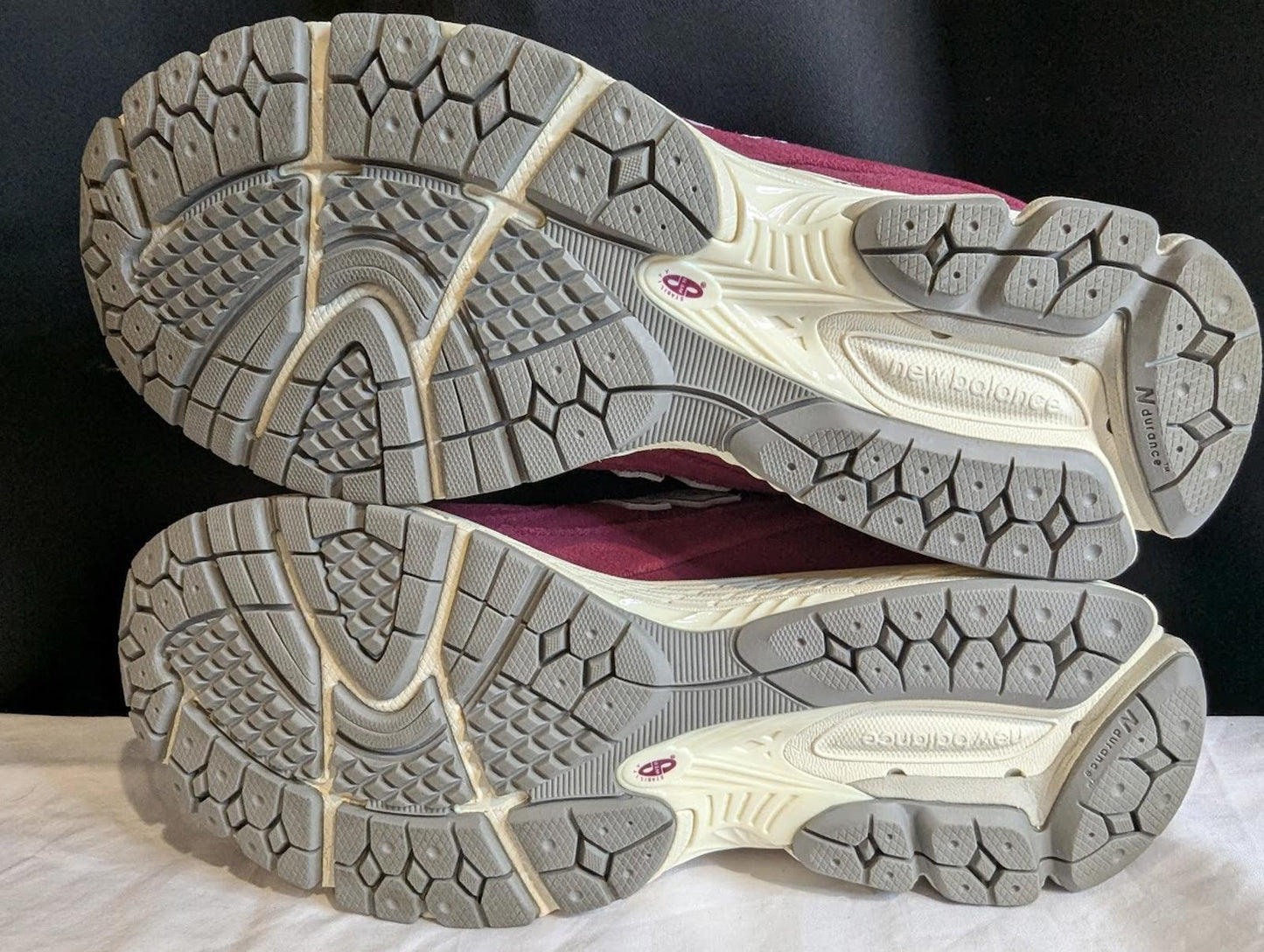 NEW BALANCE 2002R M2002RHA "Red Wine" Suede Pack Men's Size 11 EC W/ Box