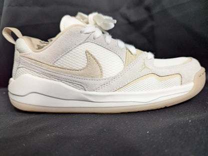 Jordan CMFT Era Wmns Size 6.5 Used VGC White/Sail/Multi Casual Retro Sneaker - Sole & Drip