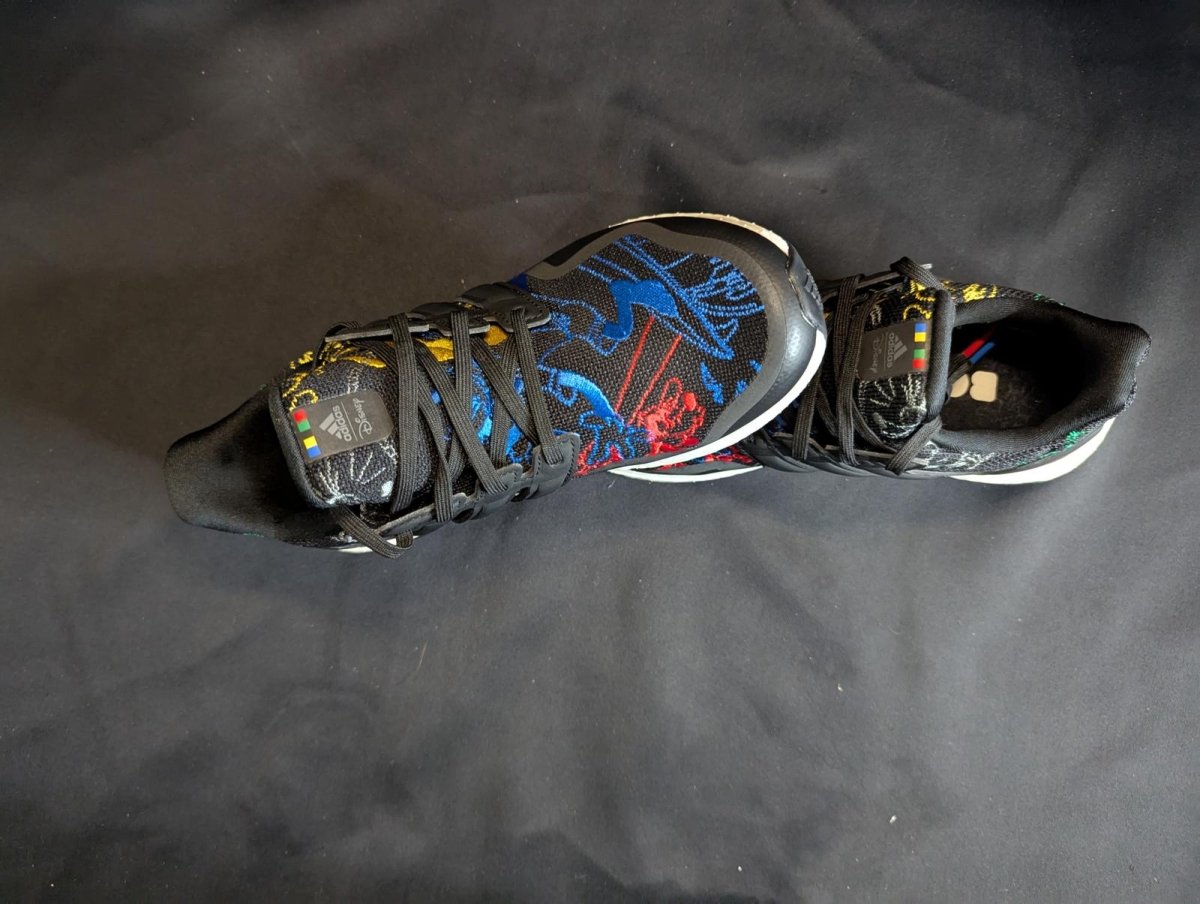 NEW Adidas UltraBoost "Disney Goofy" Black Multi - Color Youth 5.5 FW8944 - 018 - Sole & Drip