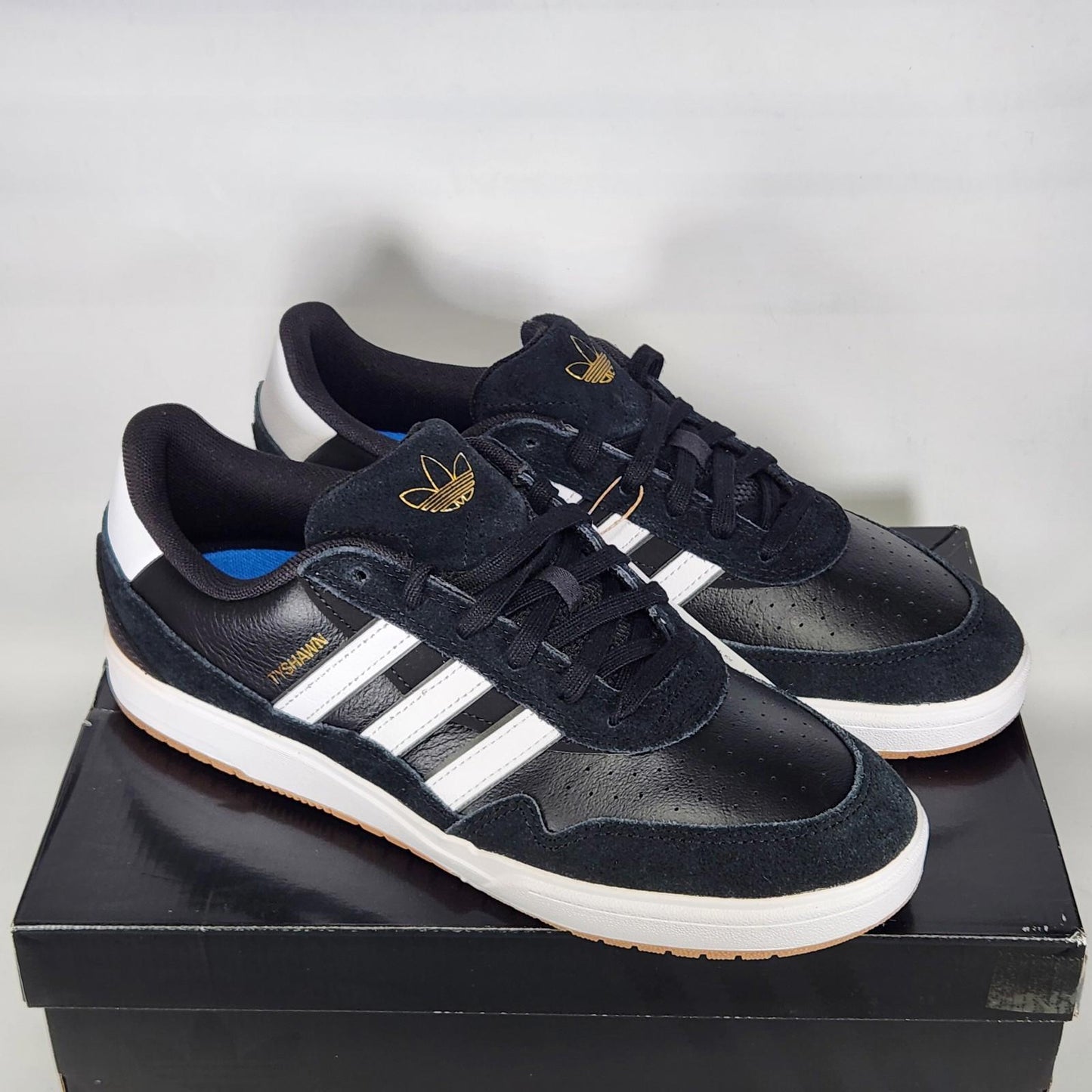 ADIDAS Tyshawn II Core Black Cloud White Gum JI0846 Mens Size 8 NEW Skate Shoe