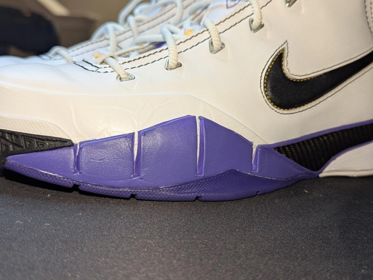 Nike Kobe 1 Protro "81 Pt Game" AQ2728 - 101 Size 8 - Sole & Drip