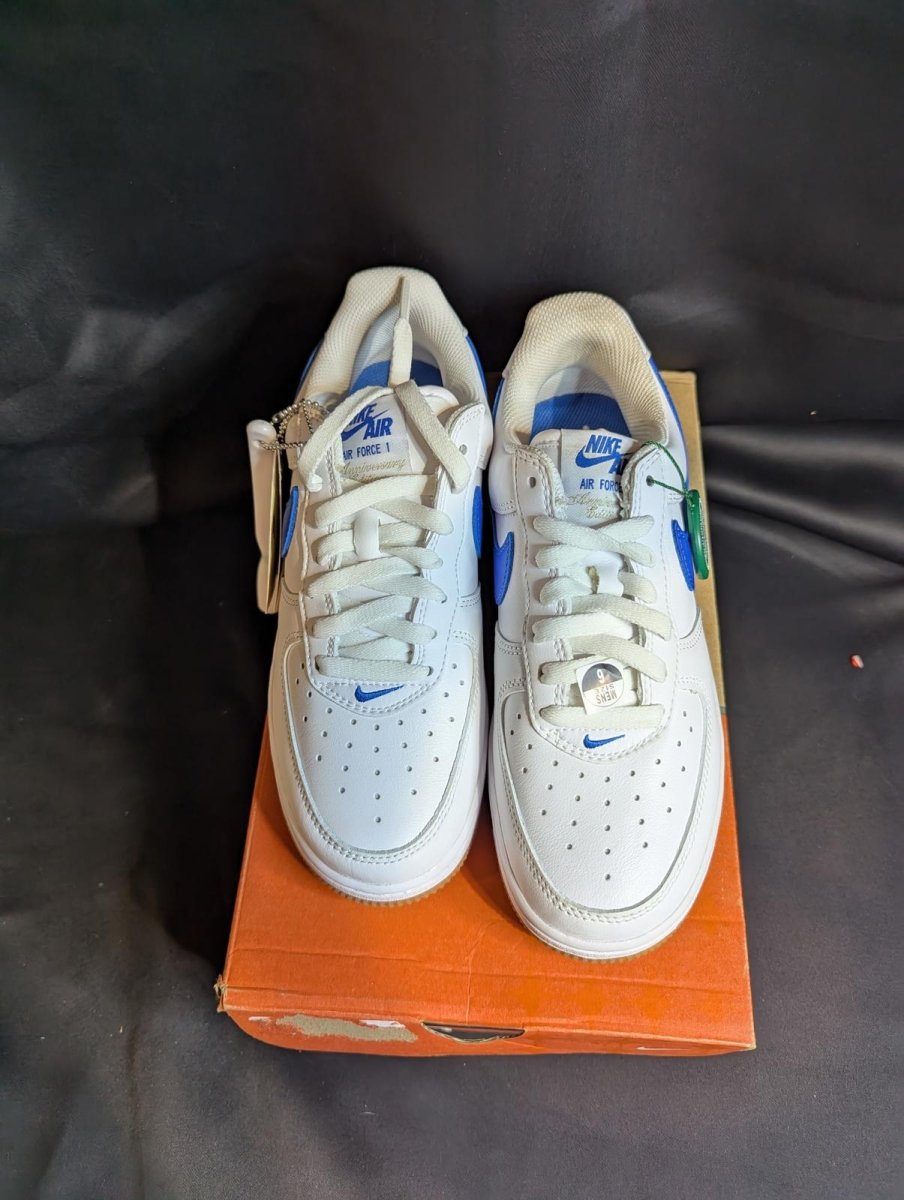 NEW NIB Nike AF1 Low Retro "Color of the Month" Royal Blue 7.5 DJ3911 - 101 - Sole & Drip