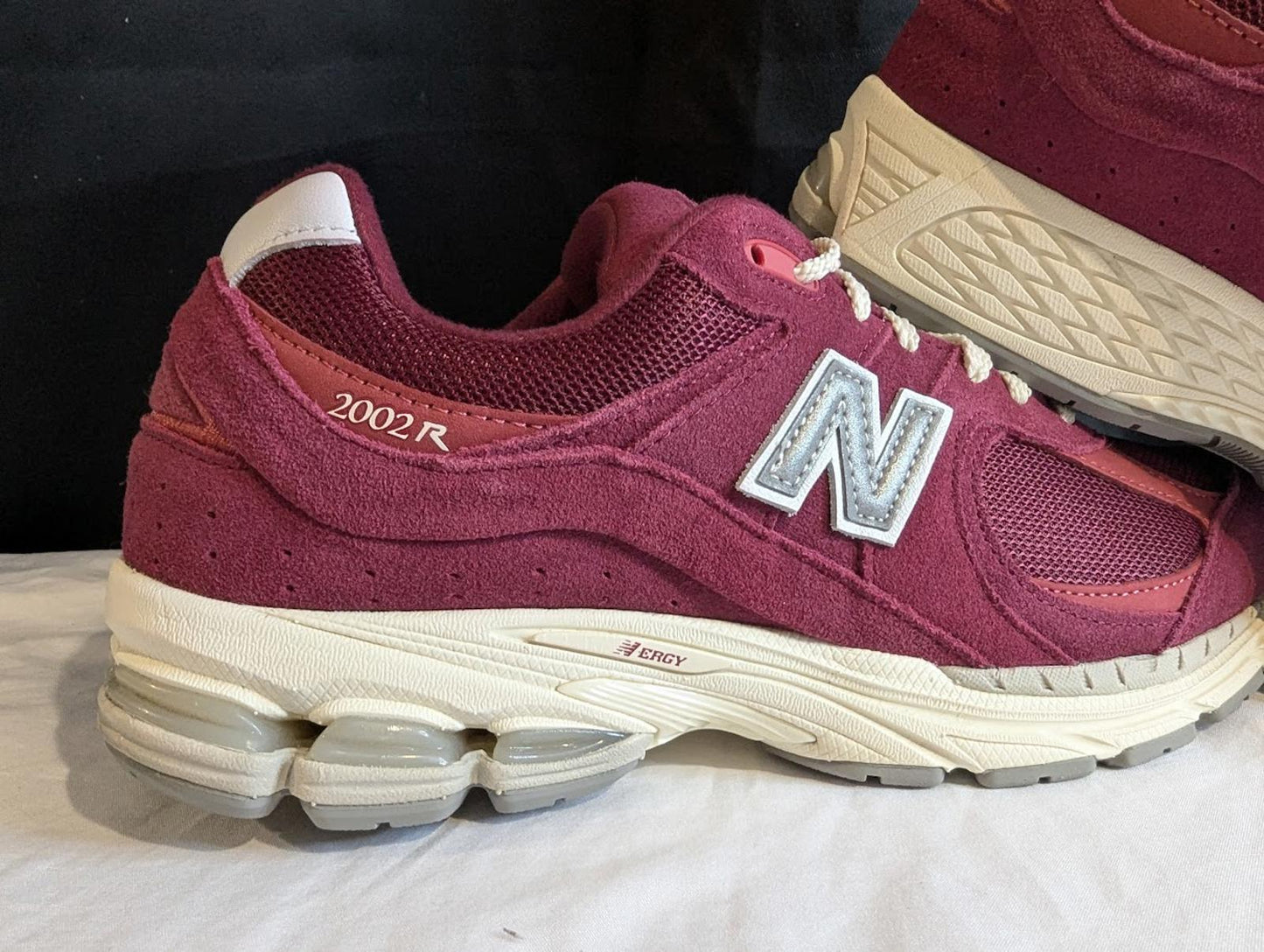 NEW BALANCE 2002R M2002RHA "Red Wine" Suede Pack Men's Size 11 EC W/ Box