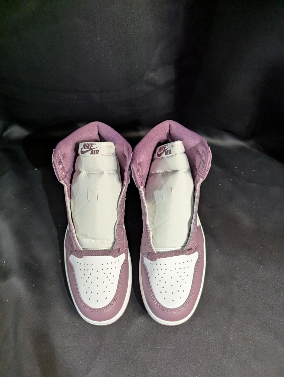 NEW DS Air Jordan 1 Retro High OG "Sky J Mauve" White Purple Men's 10 DZ5485 - 105 - Sole & Drip