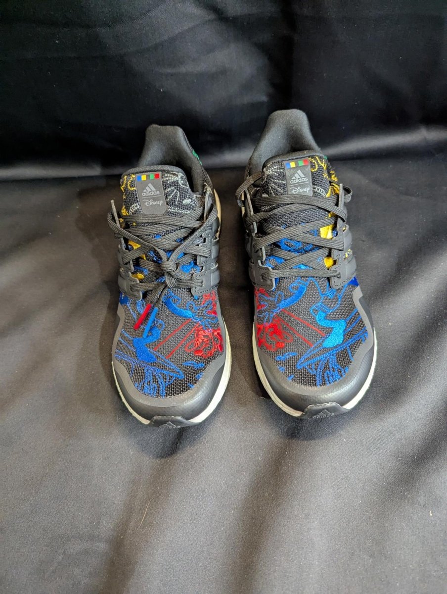 NEW Adidas UltraBoost "Disney Goofy" Black Multi - Color Youth 5.5 FW8944 - 018 - Sole & Drip