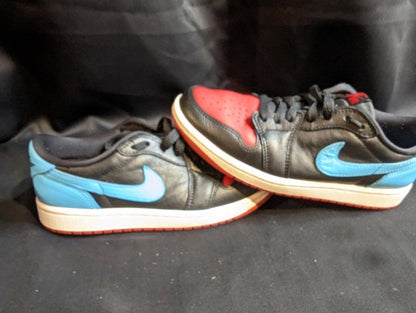 Jordan 1 Retro Low OG "UNC to Chicago" Wmns 7 Used Great CZ0775 - 046 Black/Red - Sole & Drip