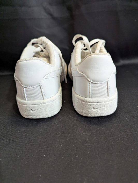 NEW Nike Court Royale 2 Low "Triple White" Wmns 9.5 Classic Sneaker CU9032 - 100 - Sole & Drip