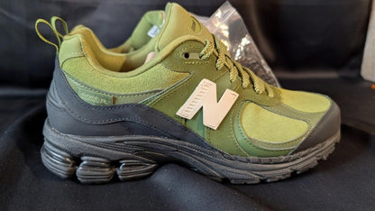 New Balance 2002R "The Basement Moss Green" Men's Size 8.5 - Sole & Drip