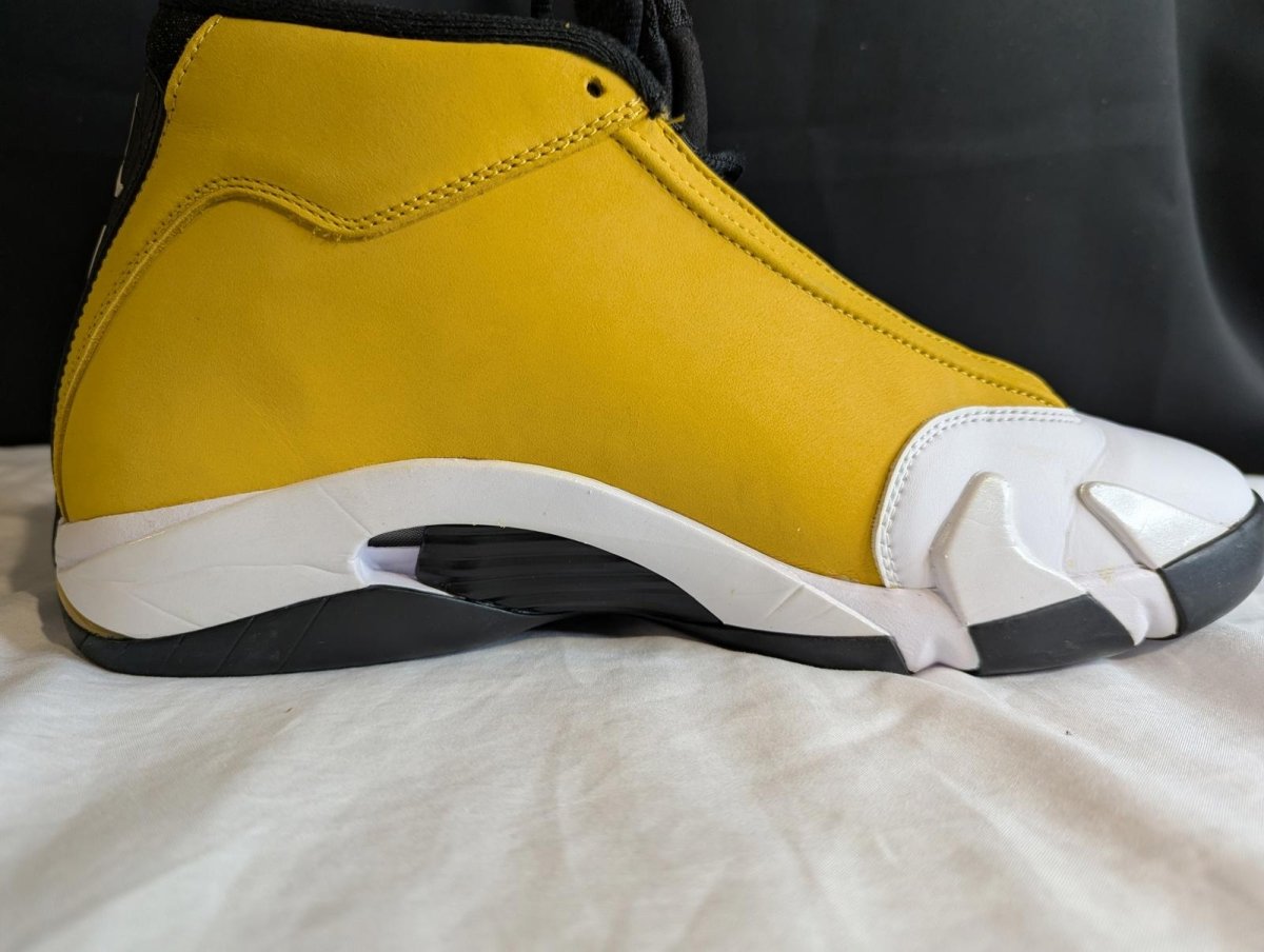 Jordan 14 Retro "Light Ginger" Size 13 Used VGC w/ Box 487471 - 701 Yellow/White - Sole & Drip