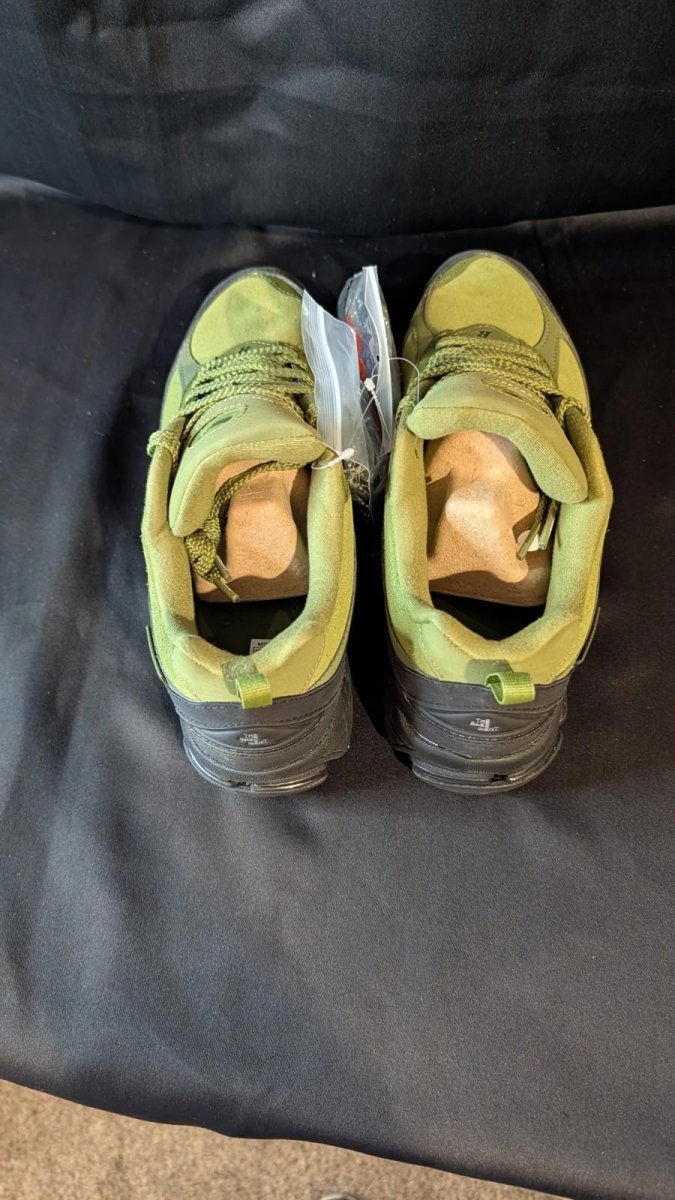 New Balance 2002R "The Basement Moss Green" Men's Size 8.5 - Sole & Drip