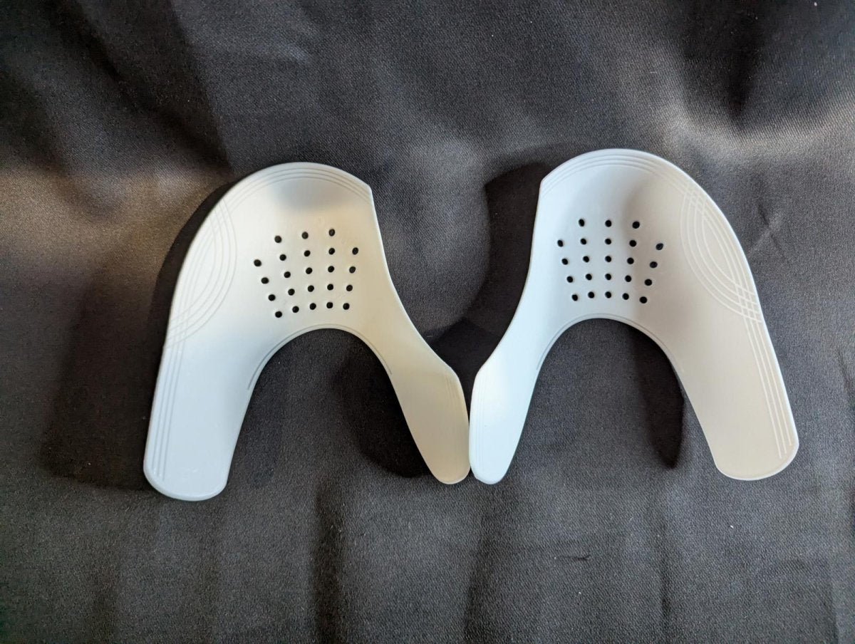 2 - Pack Crease Guards Shoe Shields Sneaker Toe Box Protector Large (White/Black) - Sole & Drip