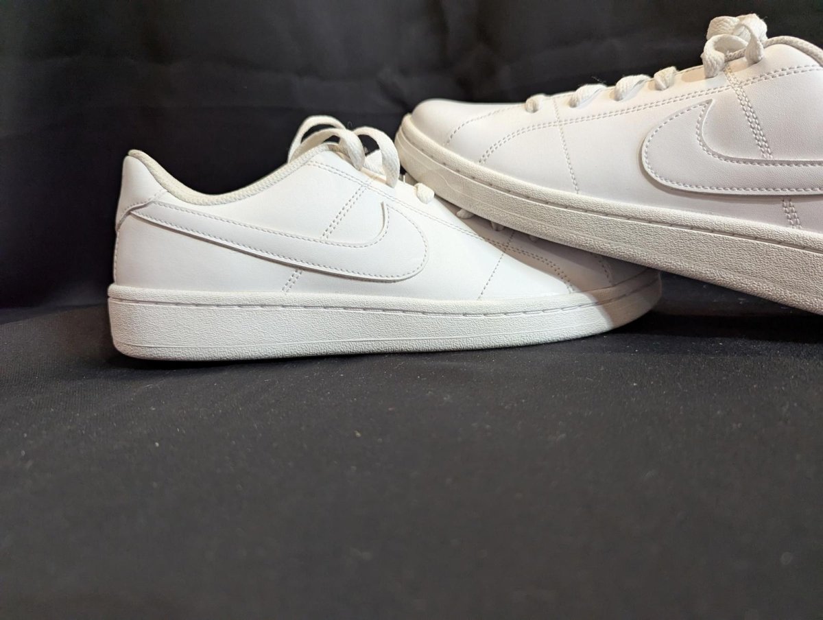 NEW Nike Court Royale 2 Low "Triple White" Wmns 9.5 Classic Sneaker CU9032 - 100 - Sole & Drip