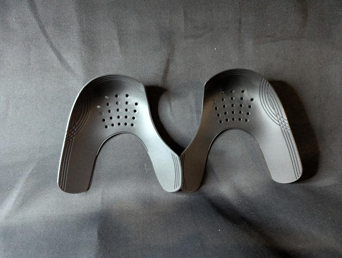 2 - Pack Crease Guards Shoe Shields Sneaker Toe Box Protector Large (White/Black) - Sole & Drip