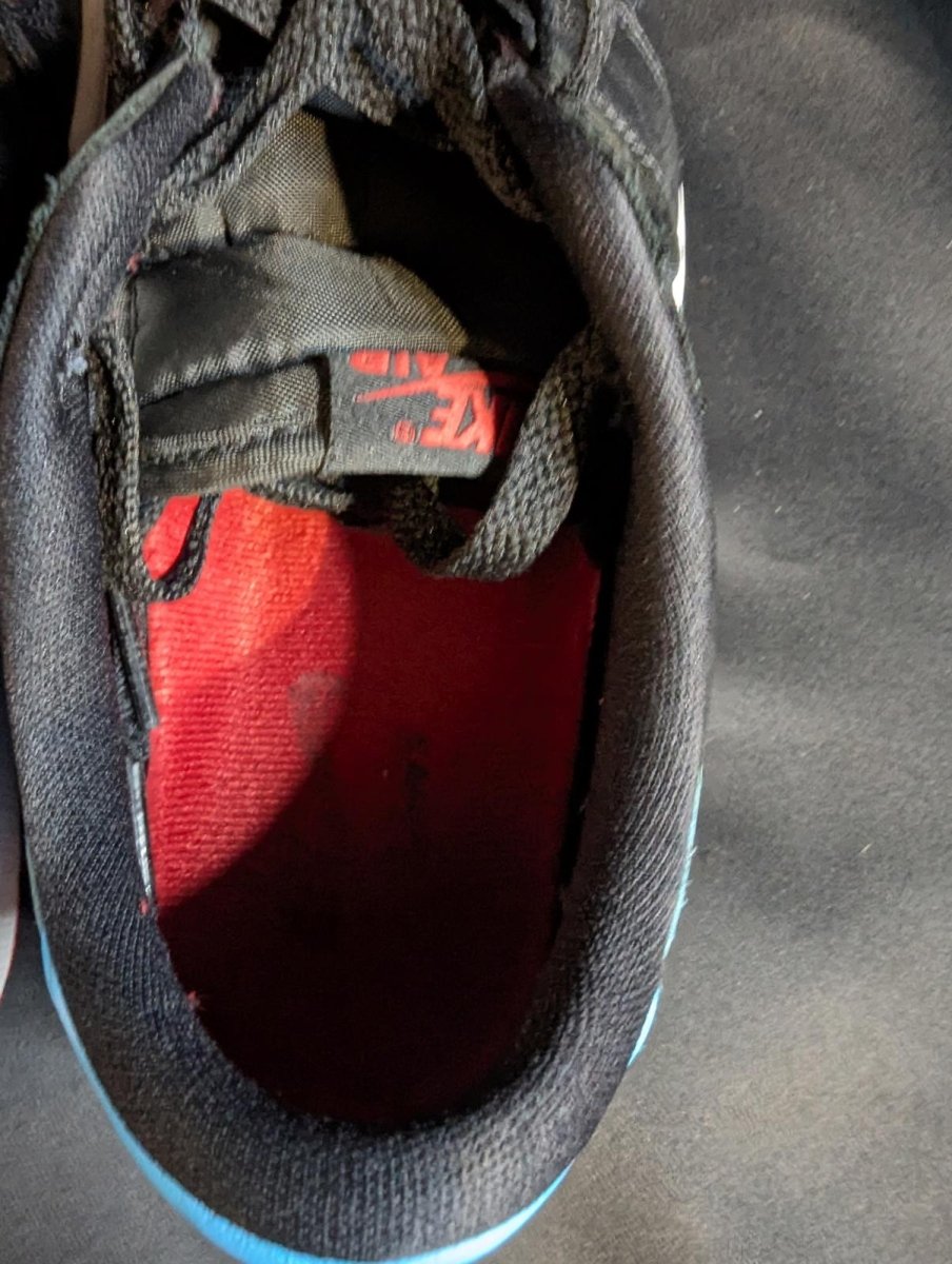 Jordan 1 Retro Low OG "UNC to Chicago" Wmns 7 Used Great CZ0775 - 046 Black/Red - Sole & Drip