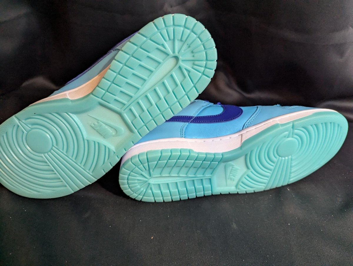 NEW NIB Nike Dunk Low SE "Baltic Blue Total Orange" 11.5 HQ1538 - 416 Aqua Navy - Sole & Drip