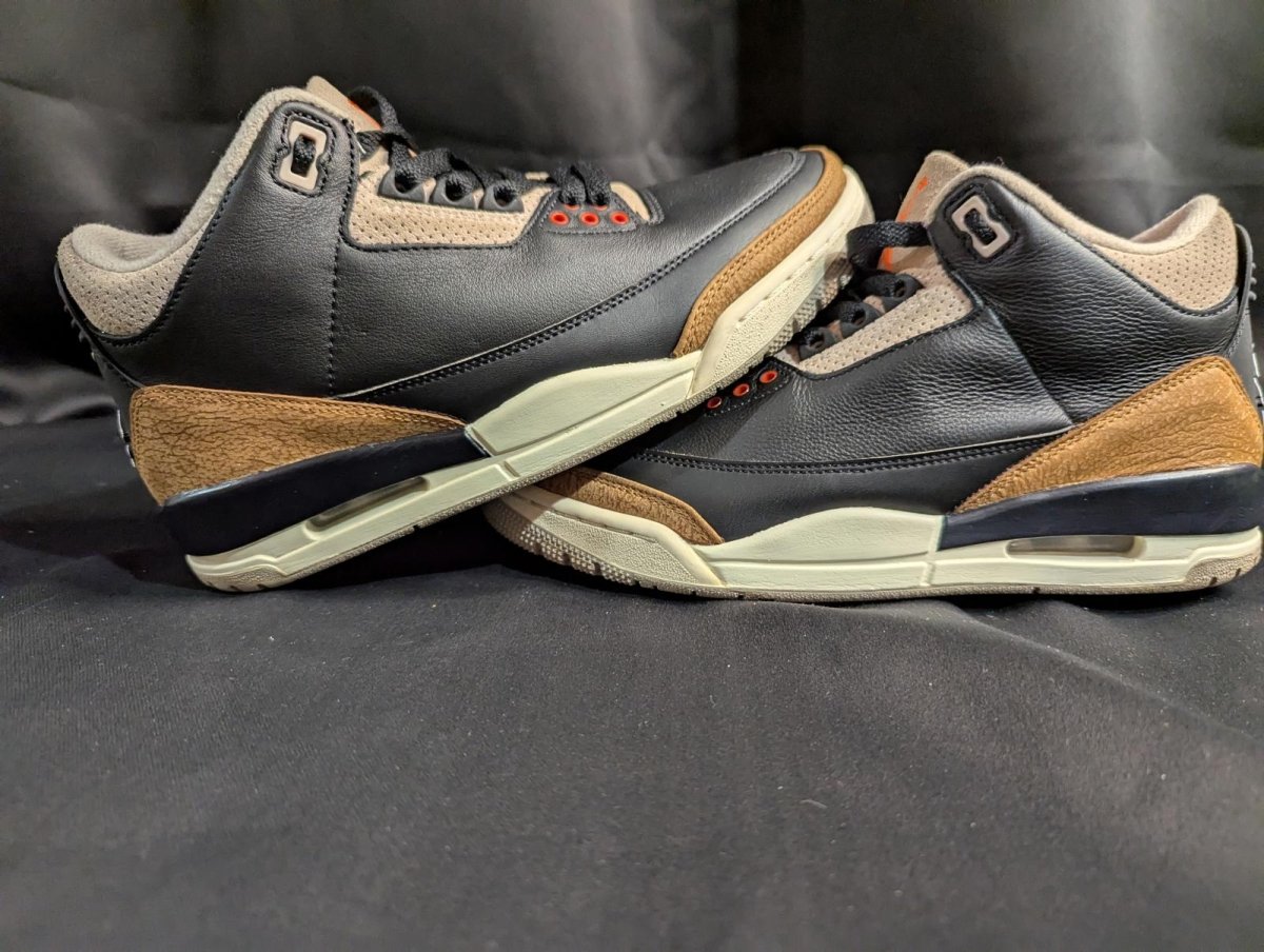 Jordan 3 Retro "Desert Elephant" Black Rush Orange US 8 Used Good CT8532 - 008 - Sole & Drip