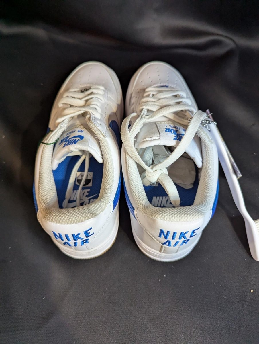 NEW NIB Nike AF1 Low Retro "Color of the Month" Royal Blue 7.5 DJ3911 - 101 - Sole & Drip