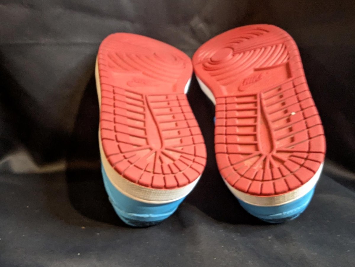 Jordan 1 Retro Low OG "UNC to Chicago" Wmns 7 Used Great CZ0775 - 046 Black/Red - Sole & Drip