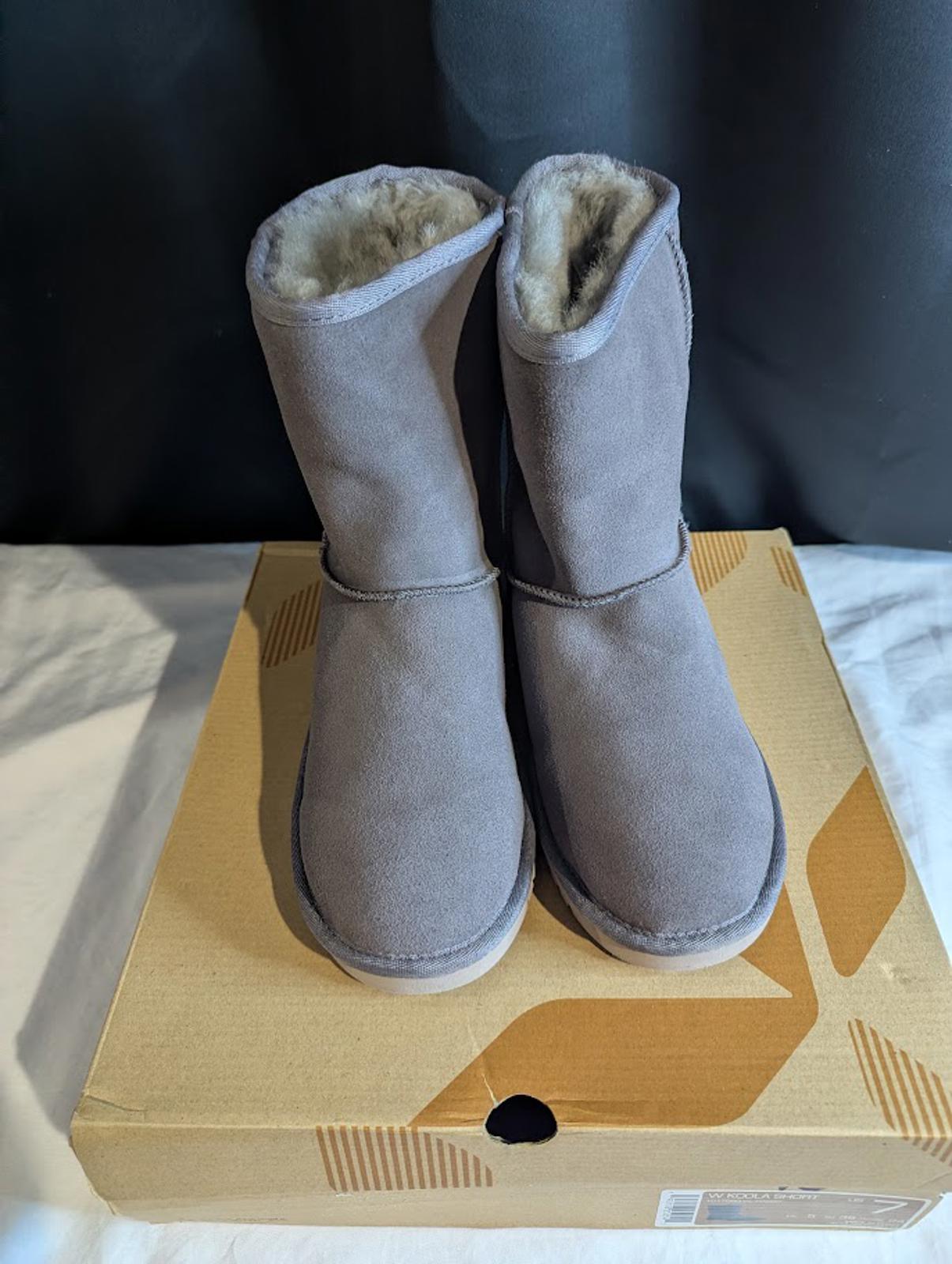 NEW KOOLABURRA UGG Koola Short Rabbit Grey Suede Boots Womens 7 1017090 W/Box