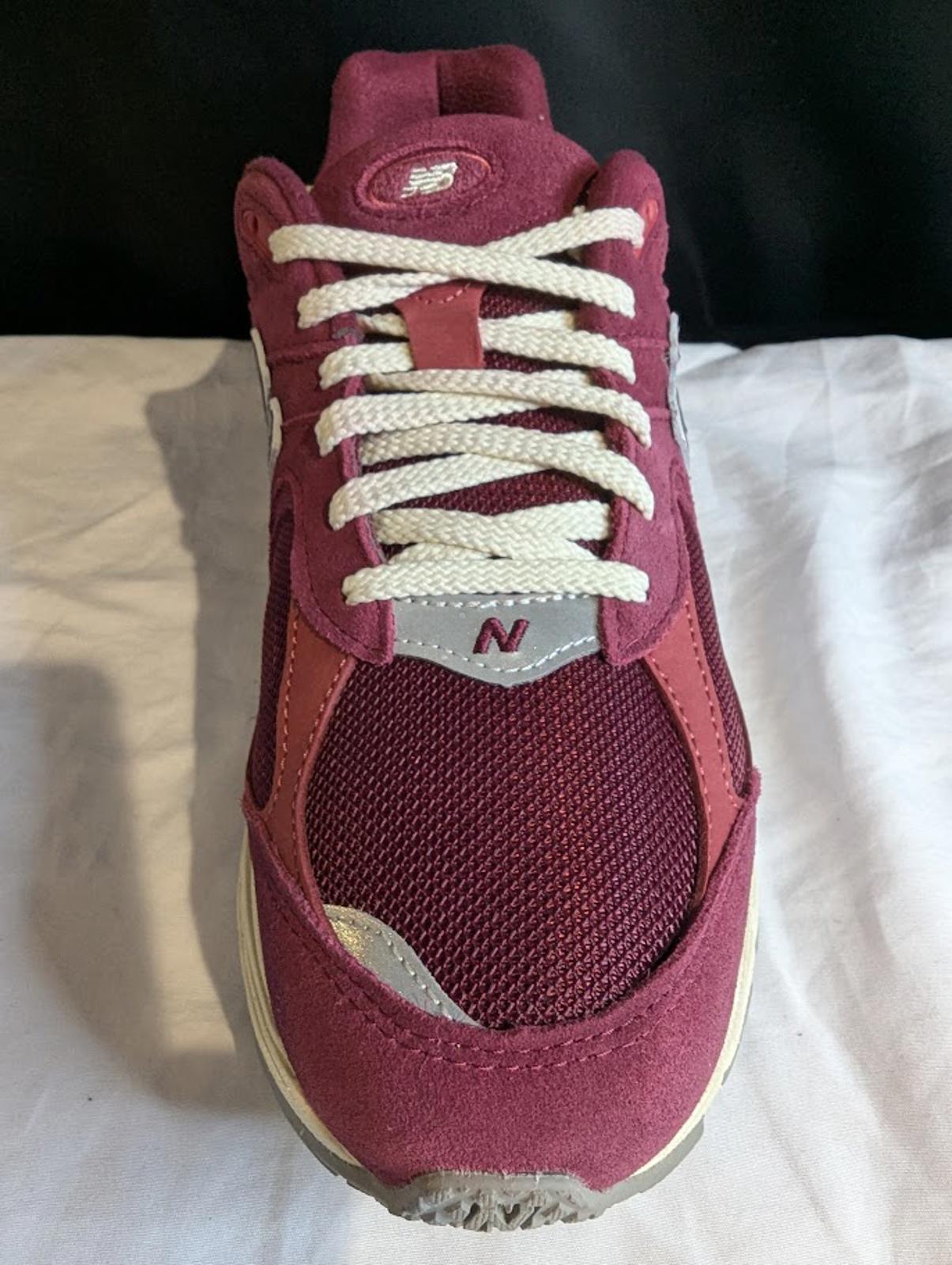 NEW BALANCE 2002R M2002RHA "Red Wine" Suede Pack Men's Size 11 EC W/ Box