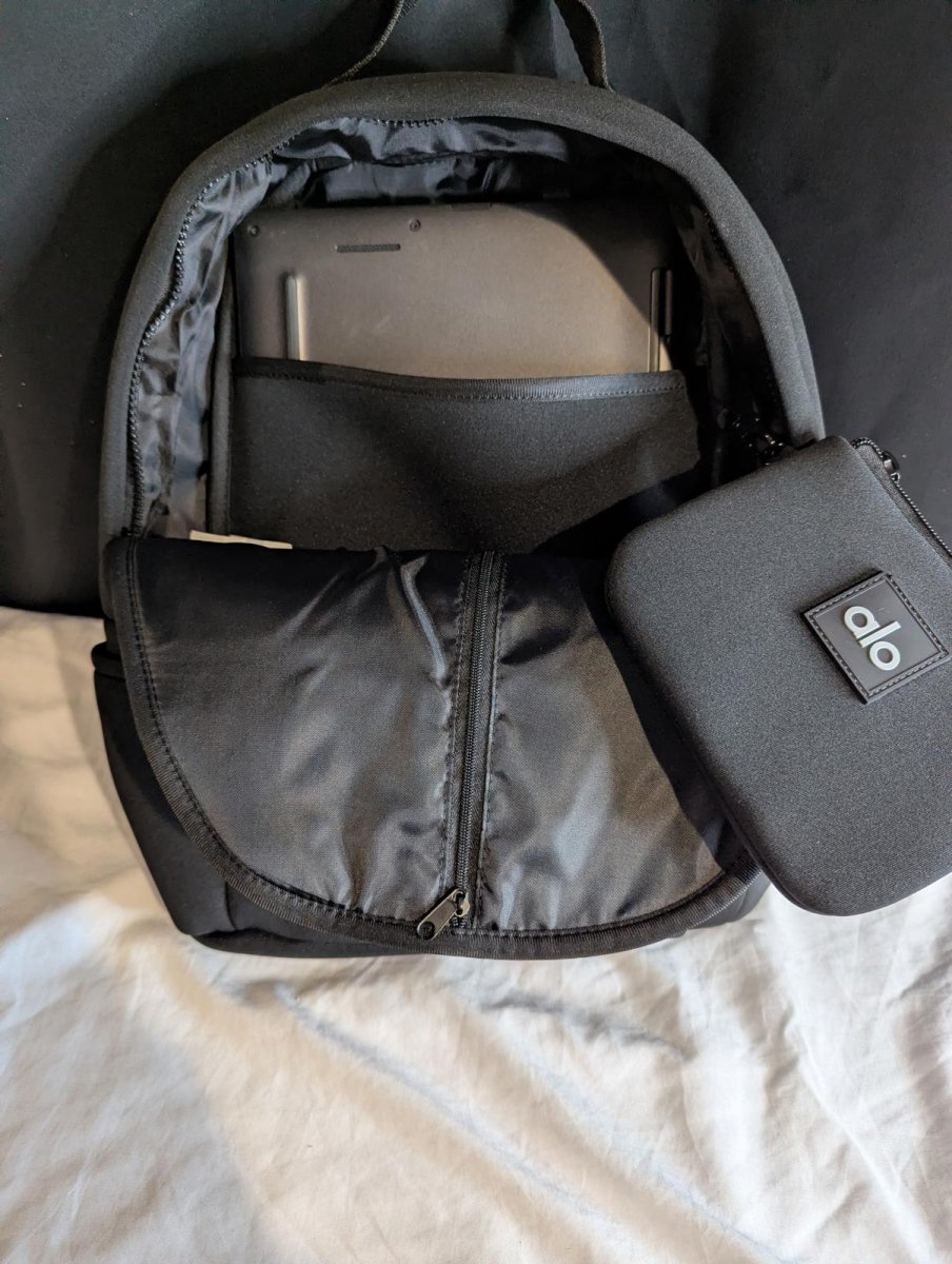 NEW NWT Alo Yoga Utility Backpack Black Neoprene W/ Matching Zip Pouch Wallet - Sole & Drip
