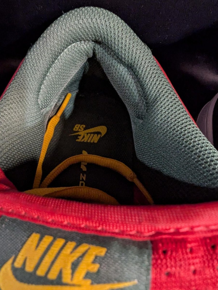 Nike SB Dunk Low Pro PRM "Seattle Supersonics" Green Red US 12 FZ1287 - 300 Used - Sole & Drip