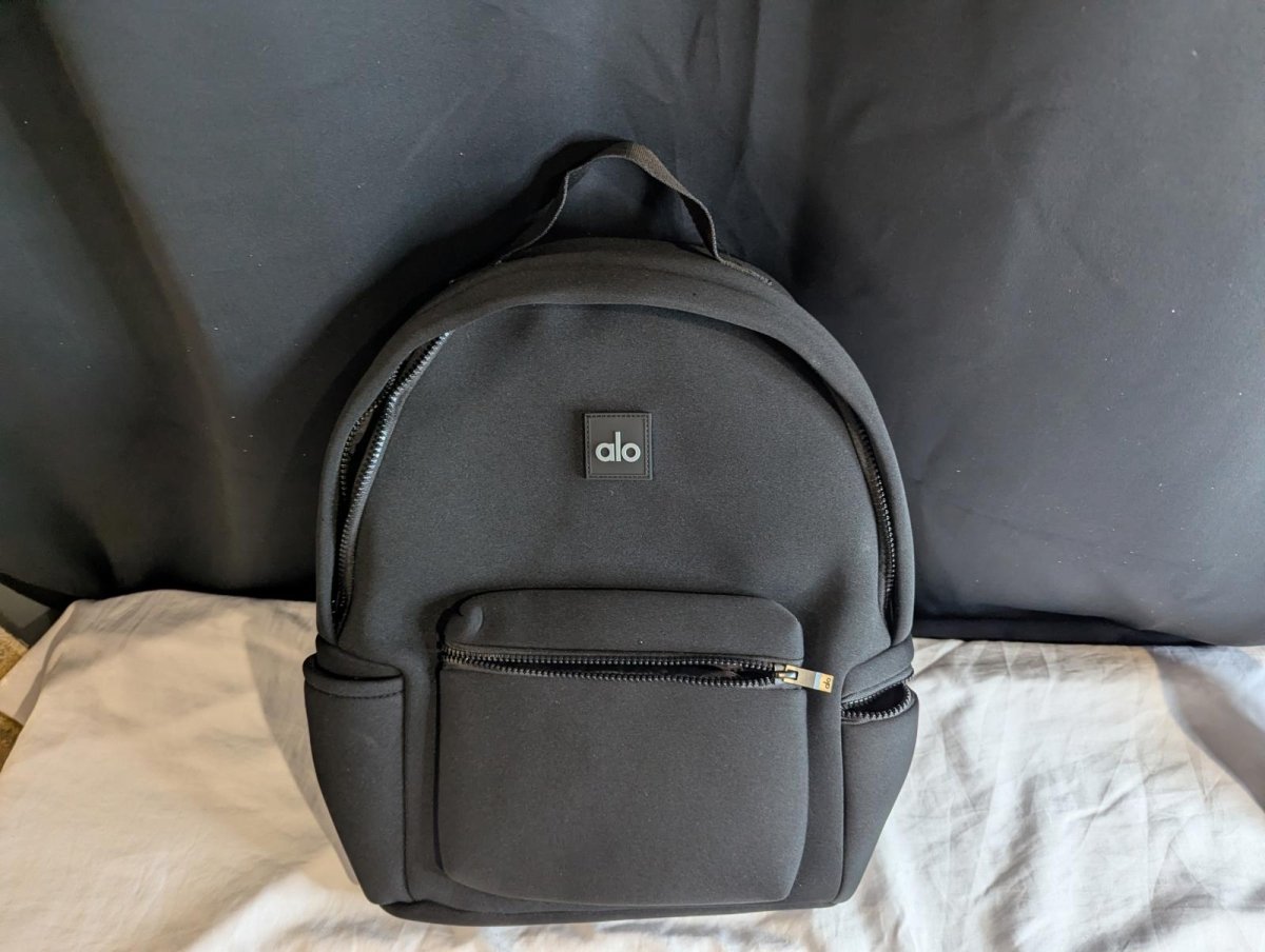 NEW NWT Alo Yoga Utility Backpack Black Neoprene W/ Matching Zip Pouch Wallet - Sole & Drip