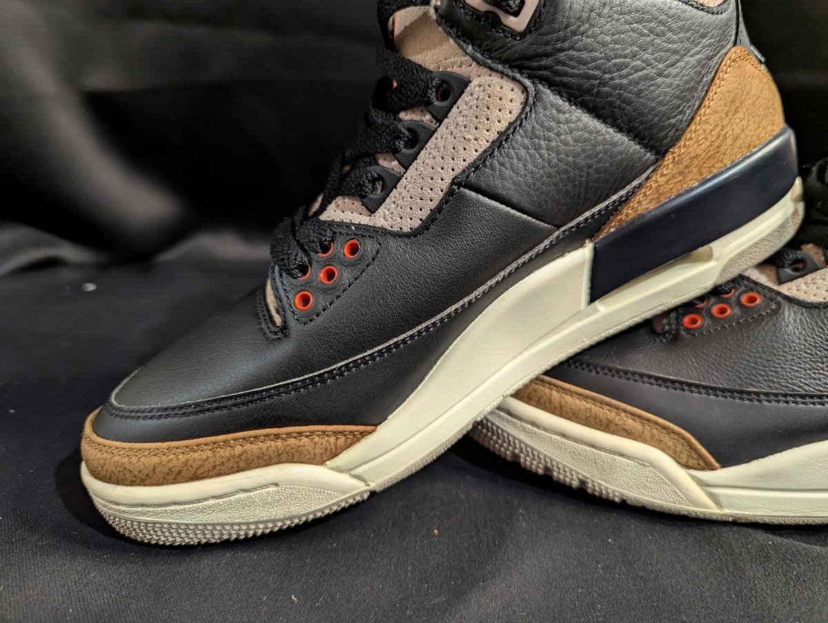 Jordan 3 Retro "Desert Elephant" Black Rush Orange US 8 Used Good CT8532 - 008 - Sole & Drip