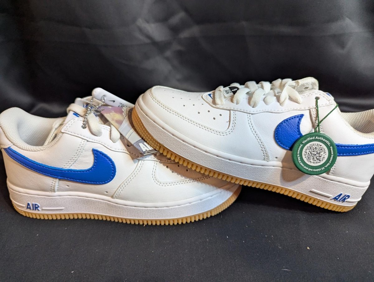 NEW NIB Nike AF1 Low Retro "Color of the Month" Royal Blue 7.5 DJ3911 - 101 - Sole & Drip