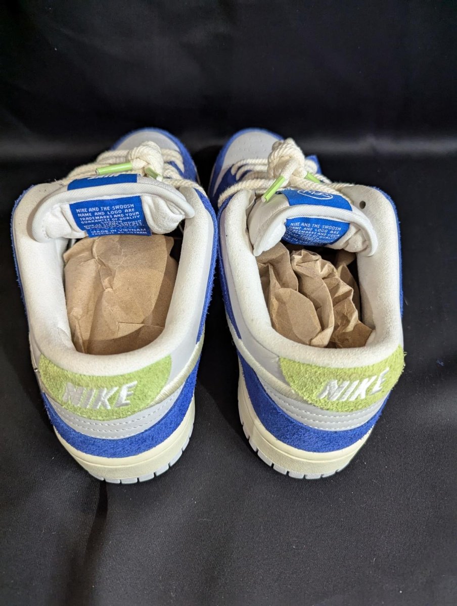 Nike SB Dunk Low x FLY "Gardenia" Size 9 DQ5130 - 400 Blue Suede New - Sole & Drip