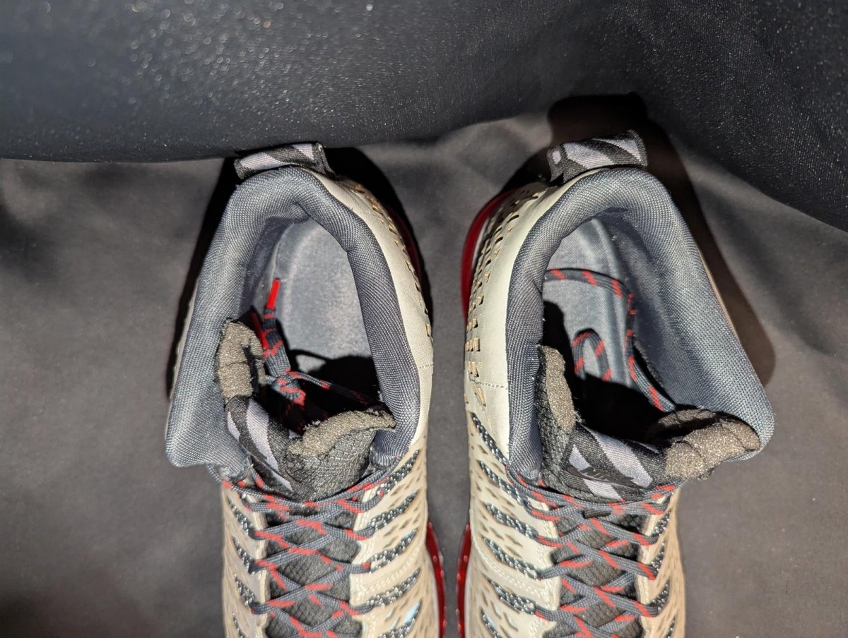 Nike Air Max Graviton Mid Silver Chilling Red US 13 Used w/ Box 616045 - 006 - Sole & Drip