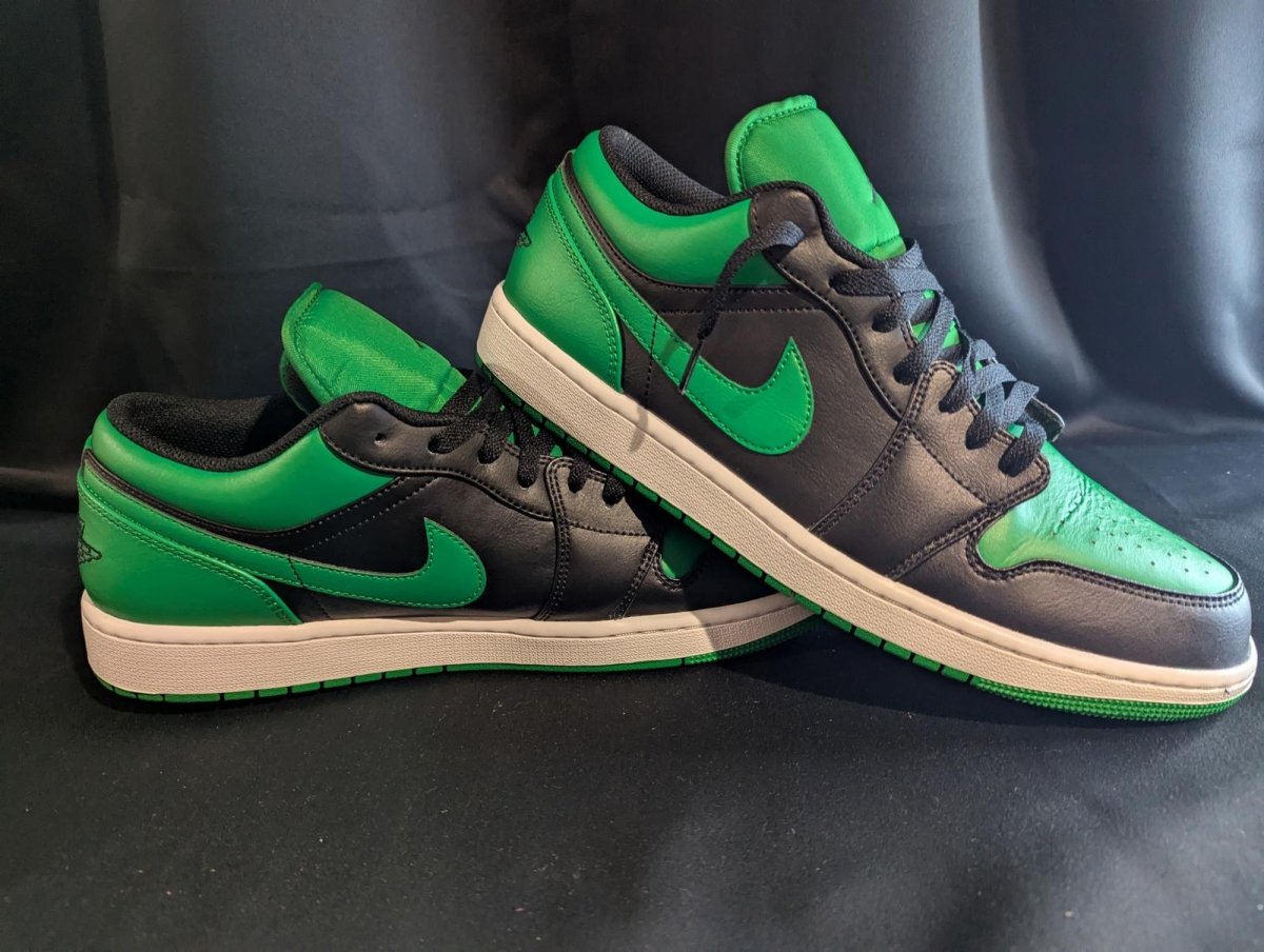 Jordan 1 Low "Lucky Green" Black Green Size 13 Like New VGC w/ Box 553558 - 065 - Sole & Drip