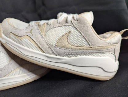 Jordan CMFT Era Wmns Size 6.5 Used VGC White/Sail/Multi Casual Retro Sneaker - Sole & Drip