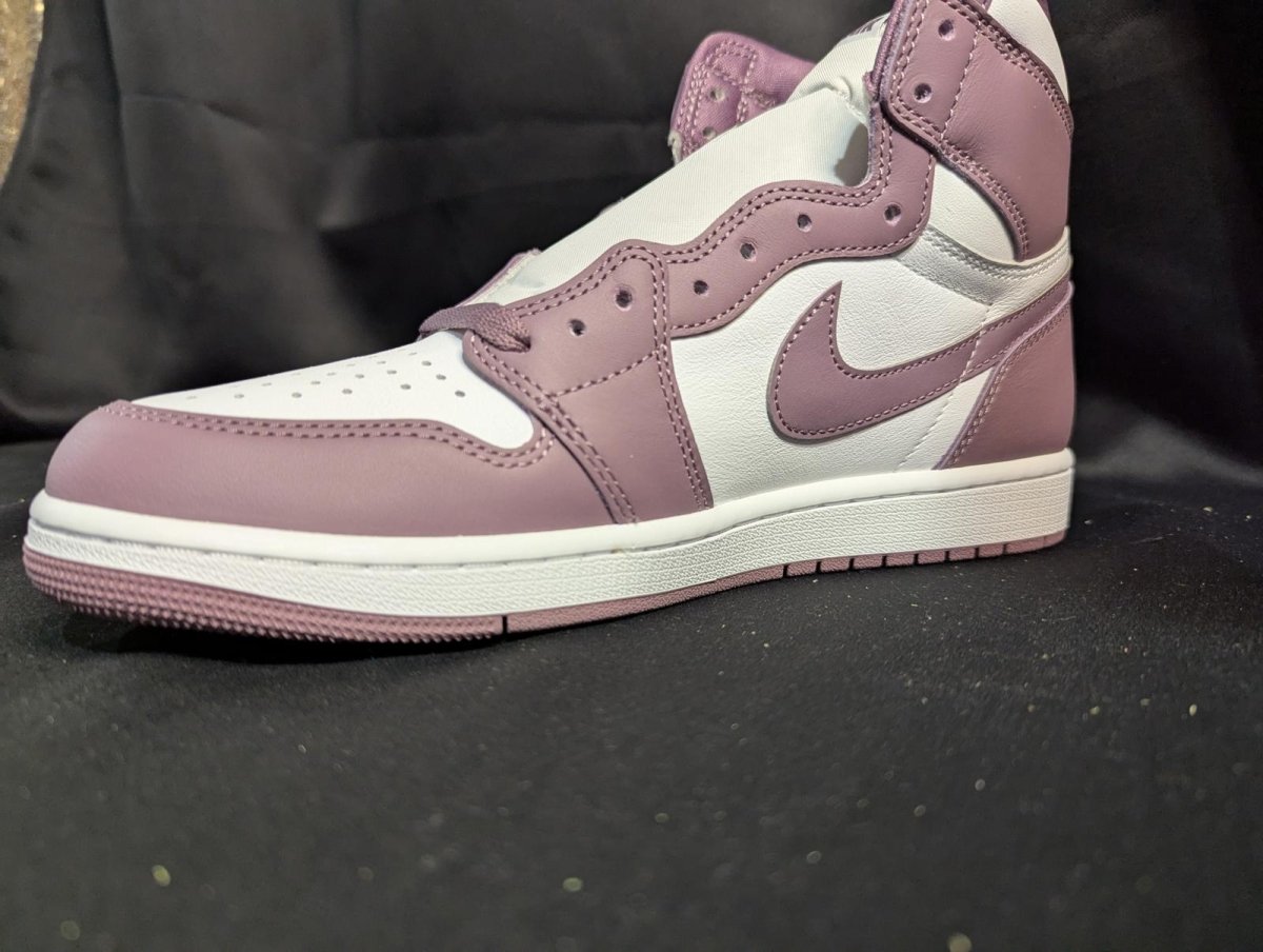 NEW DS Air Jordan 1 Retro High OG "Sky J Mauve" White Purple Men's 10 DZ5485 - 105 - Sole & Drip