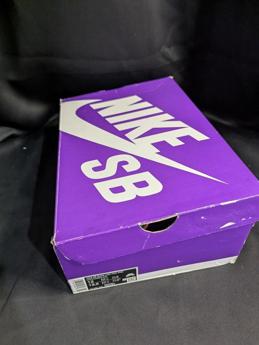 Nike SB Dunk Low Pro PRM "Seattle Supersonics" Green Red US 12 FZ1287 - 300 Used - Sole & Drip