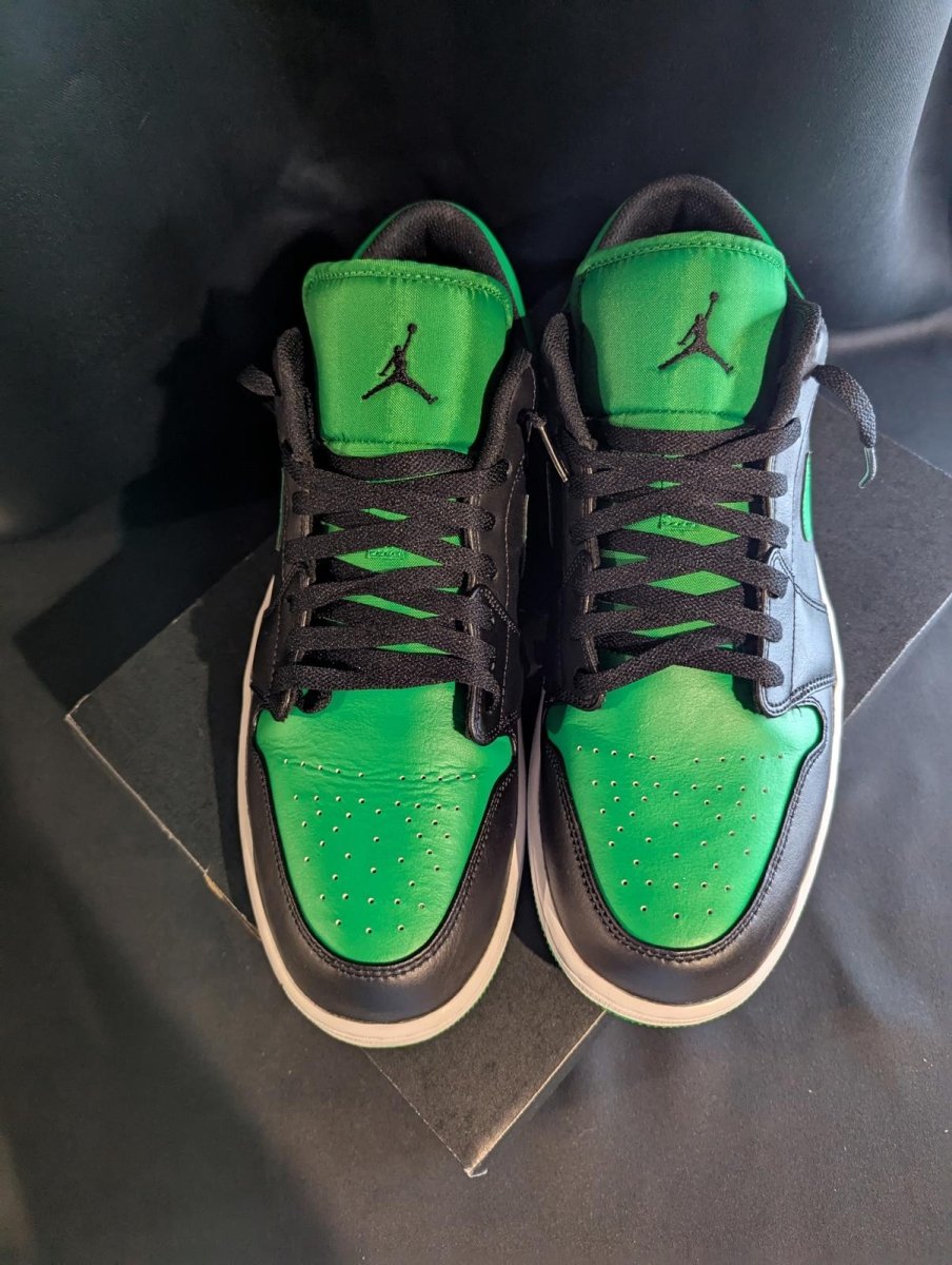 Jordan 1 Low "Lucky Green" Black Green Size 13 Like New VGC w/ Box 553558 - 065 - Sole & Drip