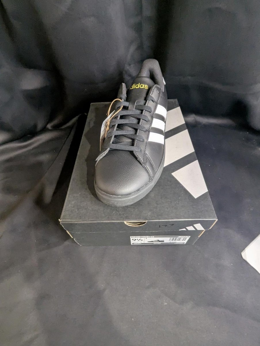 NEW NIB Adidas Grand Court 2.0 Black White Men's Size 9.5 Retro Casual JR0546 - Sole & Drip