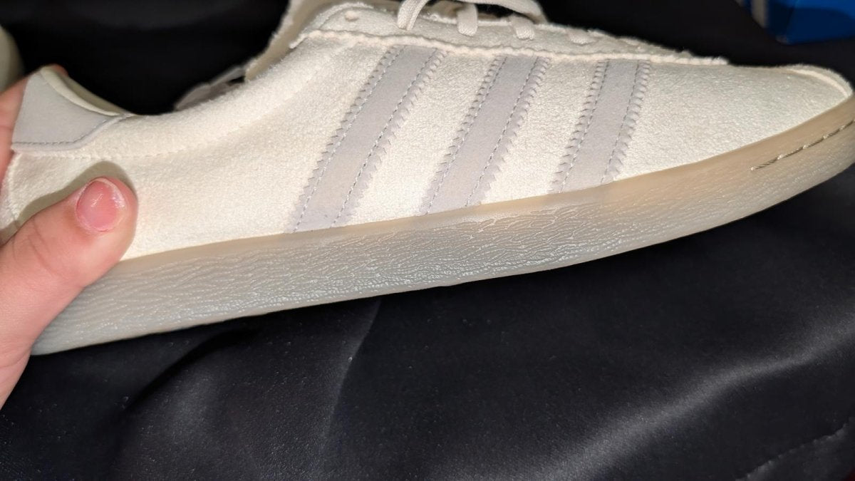 NEW NIB Adidas Tobacco Gruen "Cream Bliss" Size 7.5 GX6940 Suede Low Profile - Sole & Drip