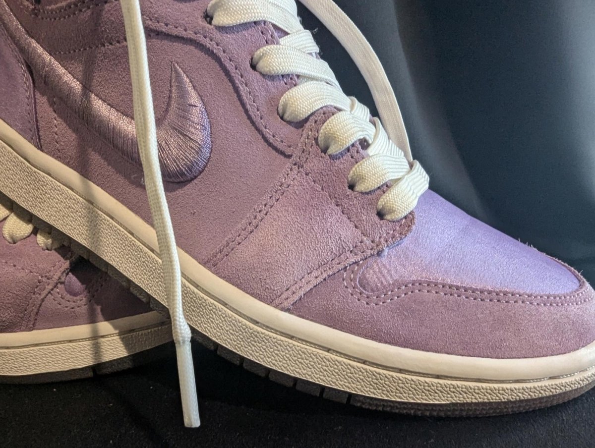 Jordan 1 High "Season of Her Orchid Mist" Wmns 7.5 Used VGC AO1847 - 550 Satin - Sole & Drip