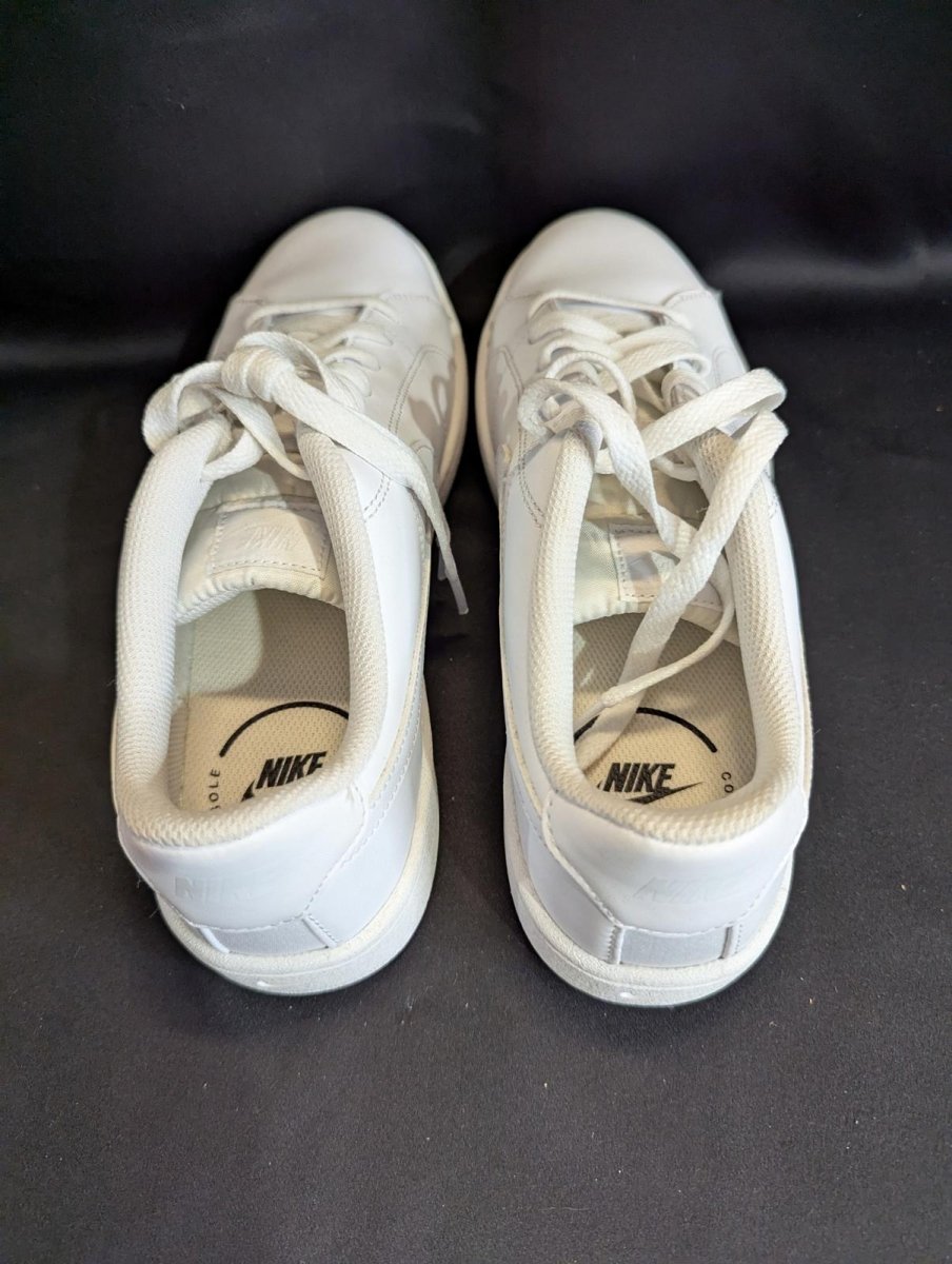 NEW Nike Court Royale 2 Low "Triple White" Wmns 9.5 Classic Sneaker CU9032 - 100 - Sole & Drip